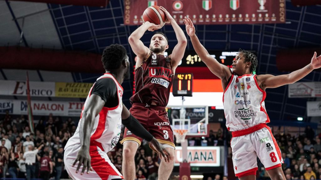 Reyer vince netta con Pistoia. Heidegger