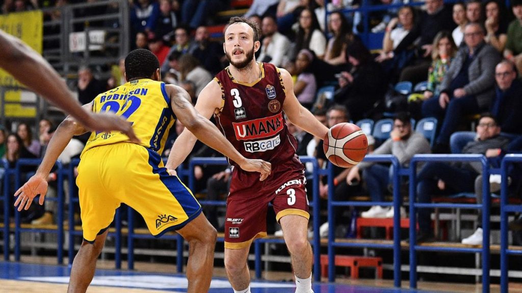 Reyer vince a Scafati