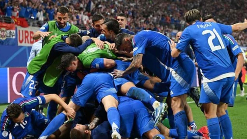 Italia all'ultimo secondo
