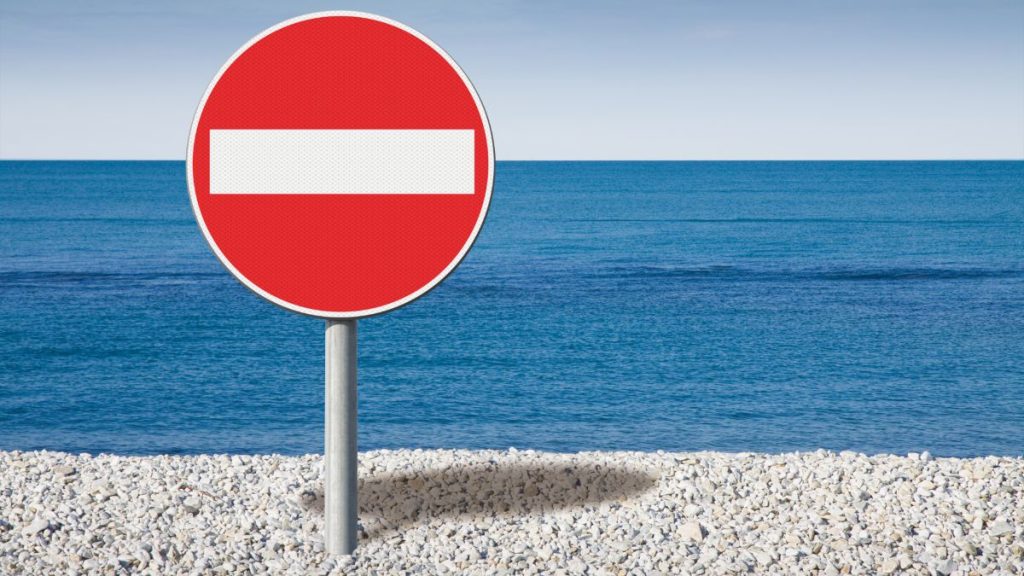 mare divieto balneazione