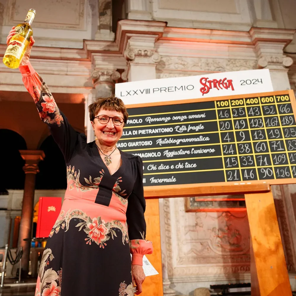 Di Pietrantonio festeggia la vittoria al Premio Strega 2024