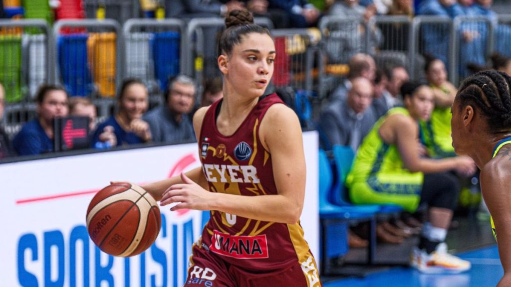 Reyer perde ma passa