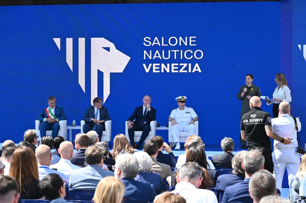 Istituzioni palco