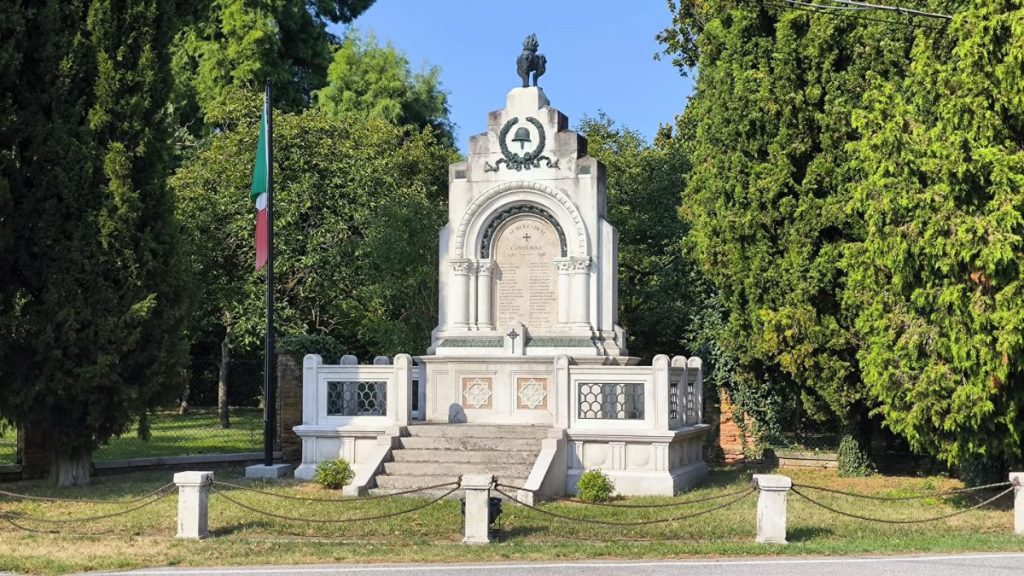Monumento ai caduti Mogliano