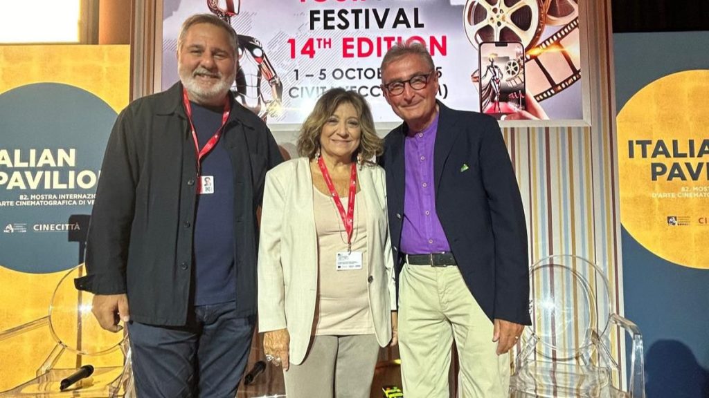 International tour film festival