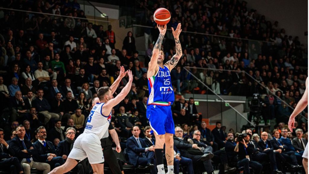 Banchi debutto con sconfitta