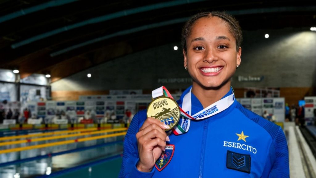 Sara Curtis da record
