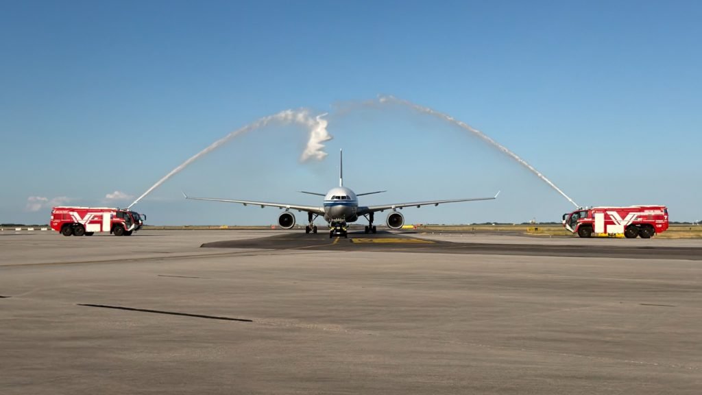 air china water salute