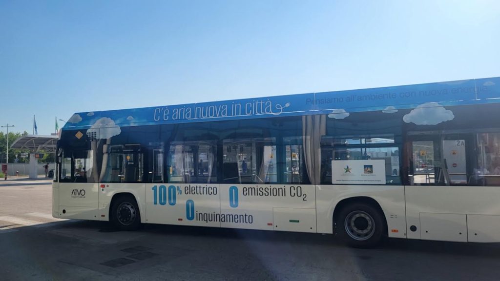 Bus