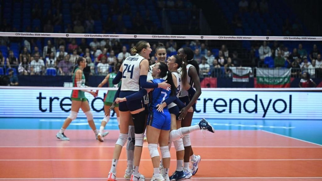 Le Azzurre volano ai quarti