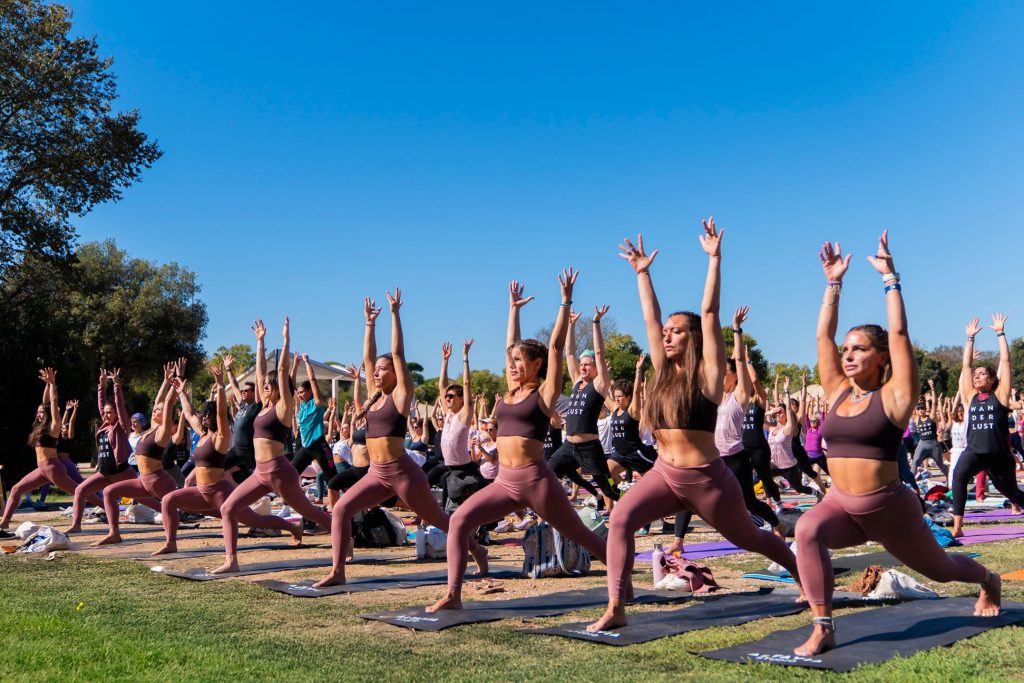 YOGA WANDERLUST 108